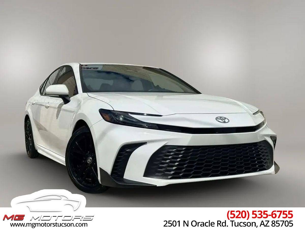 2025 Toyota Camry Hybrid SE — Sedan — 12,465 mi — Tucson, AZ