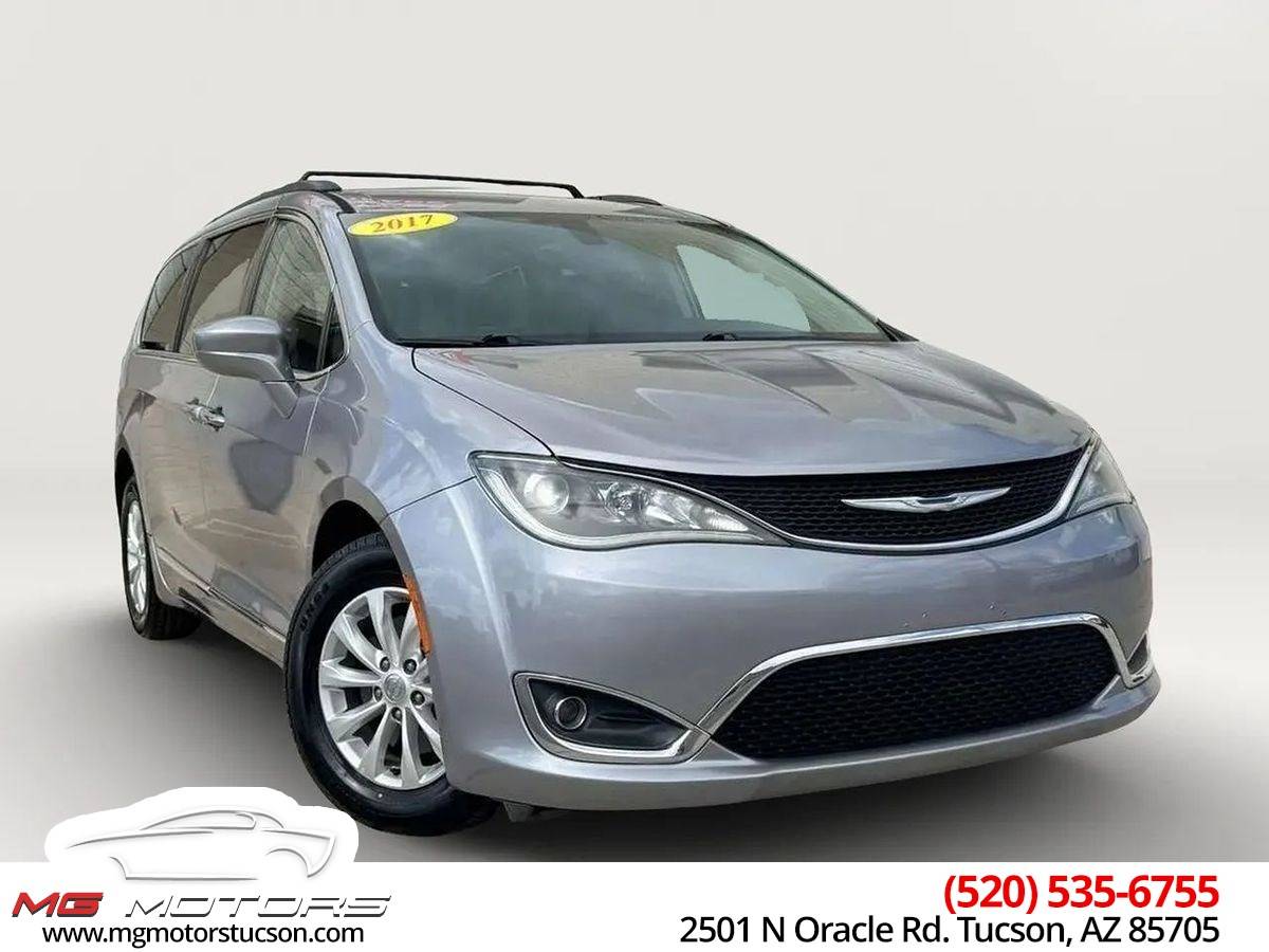 2017 Chrysler Pacifica Touring L — Minivan — 117,531 mi — Tucson, AZ