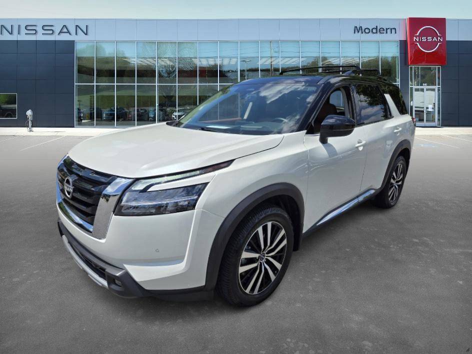 2023 Nissan Pathfinder Platinum — SUV — 37,723 mi — Hickory, NC