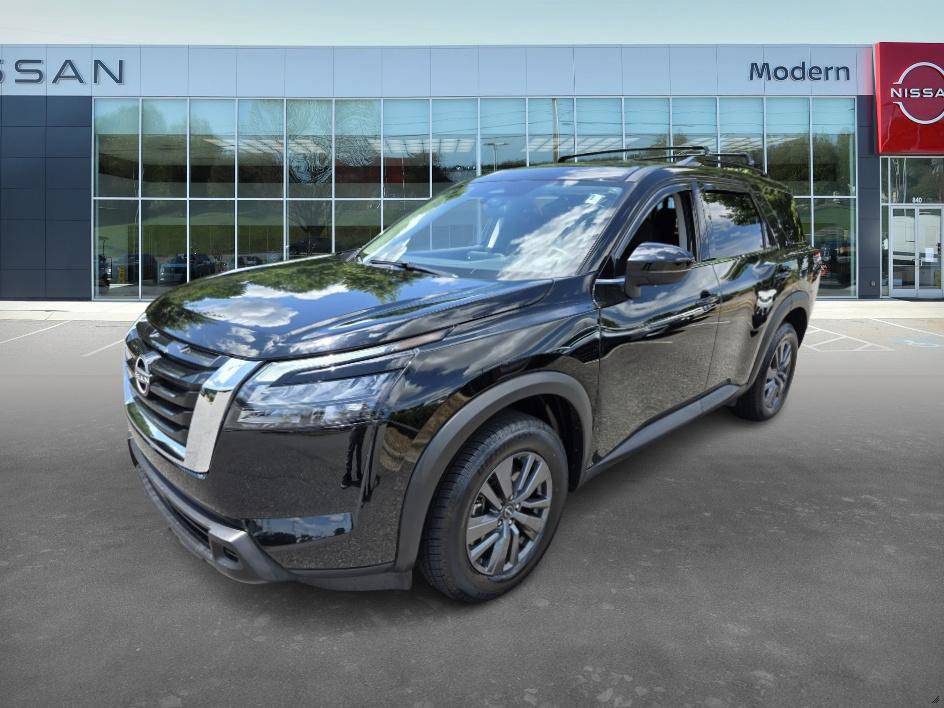 2023 Nissan Pathfinder SV — SUV — 39,435 mi — Hickory, NC