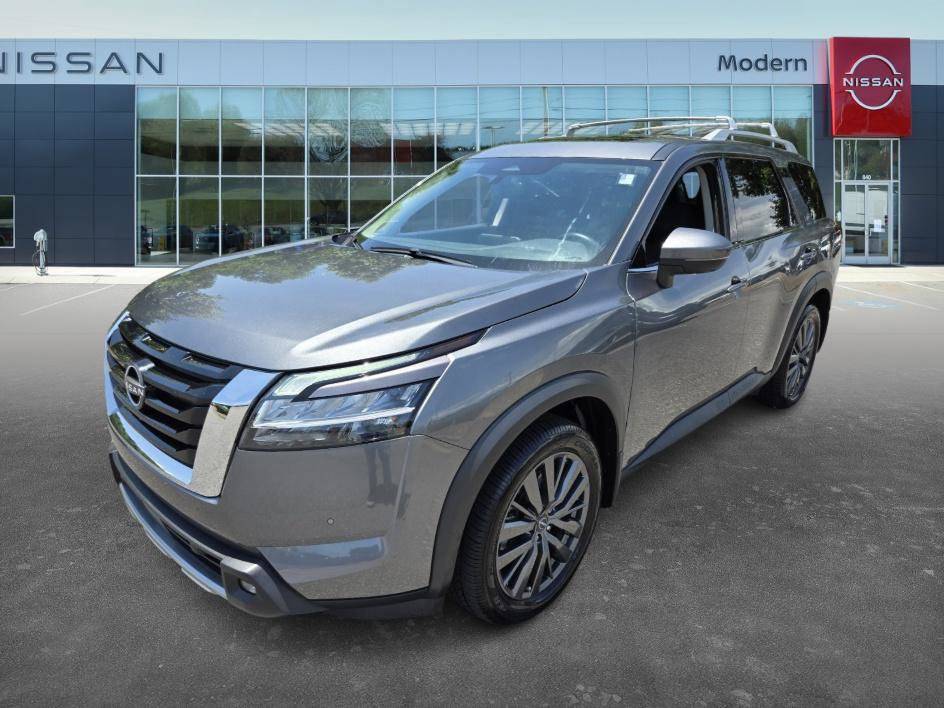 2022 Nissan Pathfinder SL — SUV — 35,533 mi — Hickory, NC