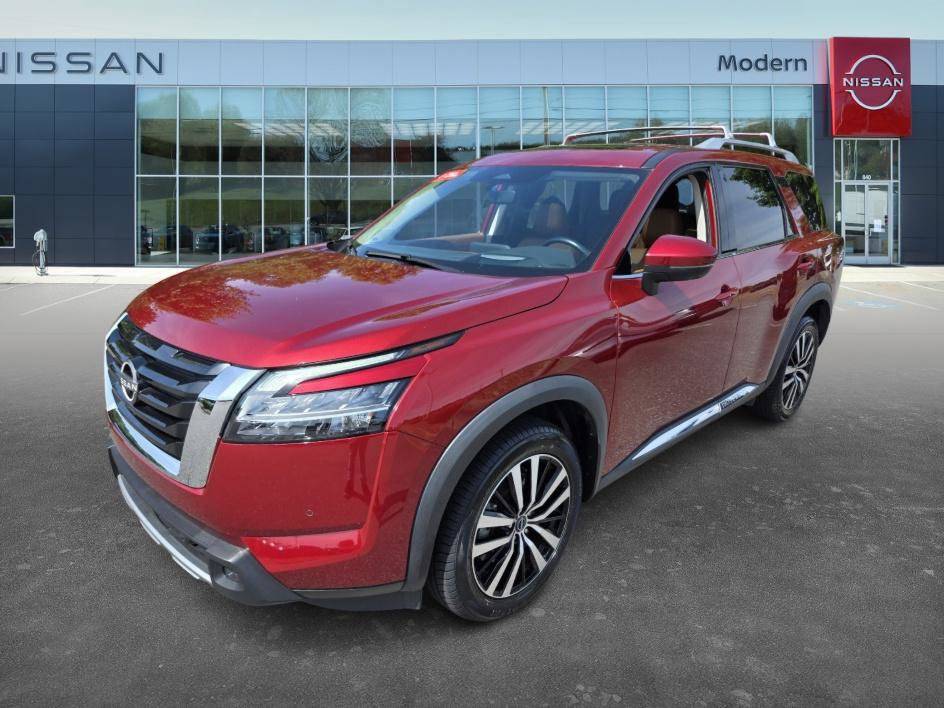 2023 Nissan Pathfinder Platinum — SUV — 24,661 mi — Hickory, NC