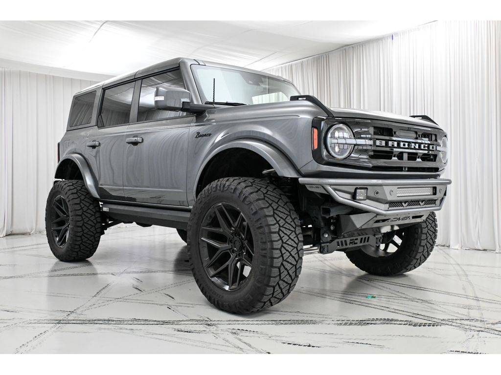 2024 Ford Bronco Outer Banks