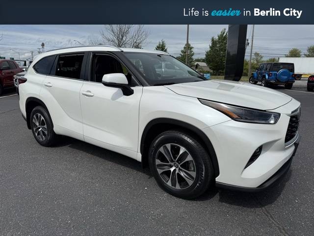 2021 Toyota Highlander XLE — SUV — 33,639 mi — Portland, ME