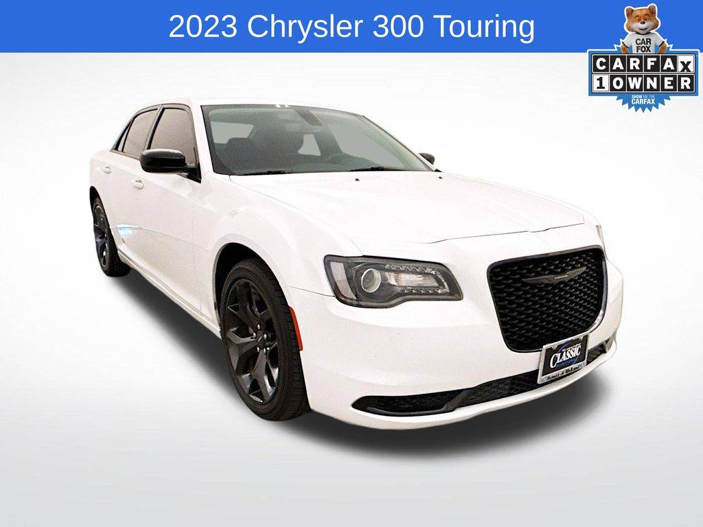 2023 Chrysler 300 Touring — Sedan — 14,022 mi — Midland, TX