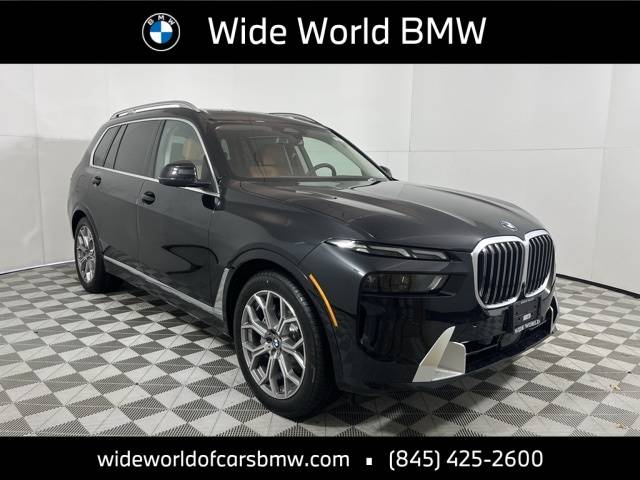 2025 BMW X7 40i — SUV — 5,700 mi — Spring Valley, NY