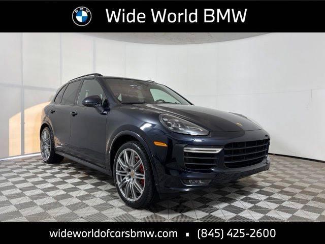 2016 Porsche Cayenne GTS