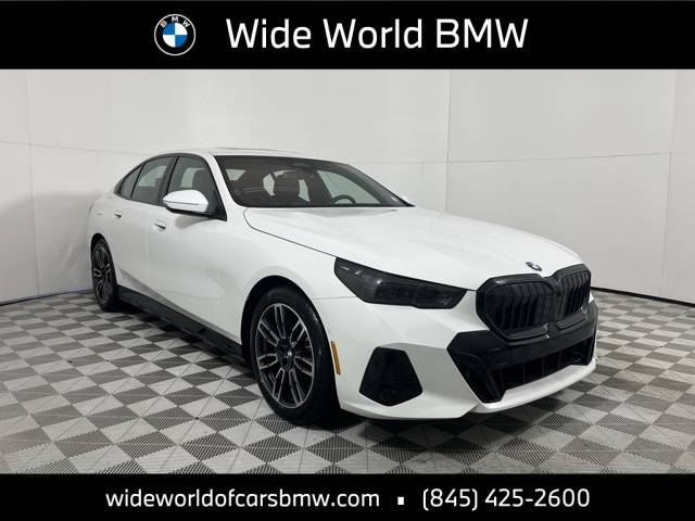 2025 BMW 5 Series 530i — Sedan — 5,600 mi — Spring Valley, NY
