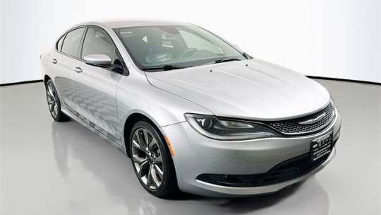 2016 Chrysler 200 S — Sedan — 108,642 mi — Belleville, IL