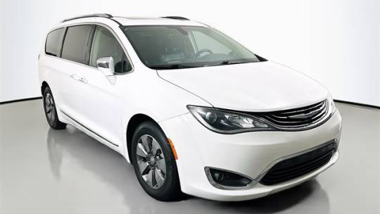 2018 Chrysler Pacifica Hybrid Limited — Minivan — 100,832 mi — Belleville, IL