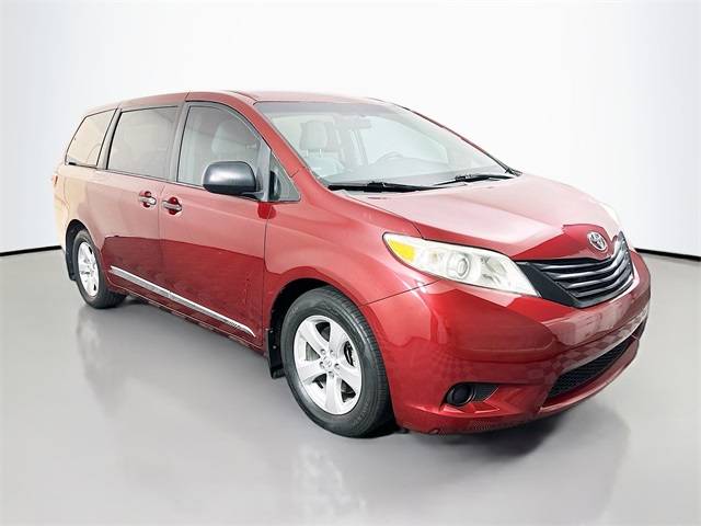 2015 Toyota Sienna L — Minivan — 106,983 mi — Belleville, IL