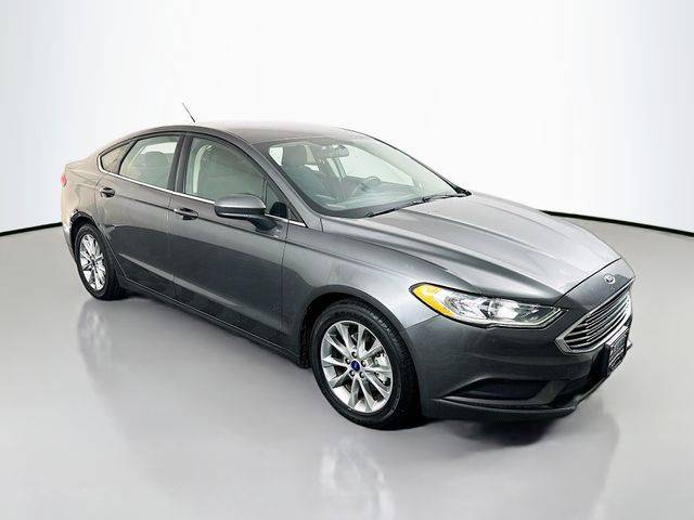 2017 Ford Fusion SE — Sedan — 99,543 mi — Belleville, IL