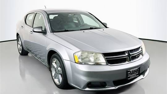 2014 Dodge Avenger SE — Sedan — 110,223 mi — Belleville, IL
