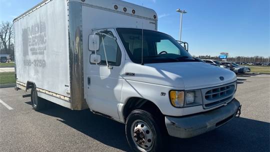 1998 Ford Econoline Commercial Cutaway Base — Chassis Cab Truck — 174,844 mi — Belleville, IL