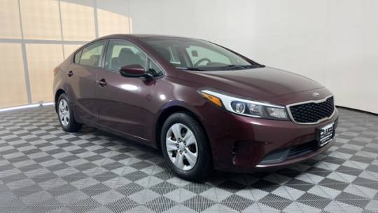 2017 Kia Forte LX — Sedan — 76,637 mi — Belleville, IL