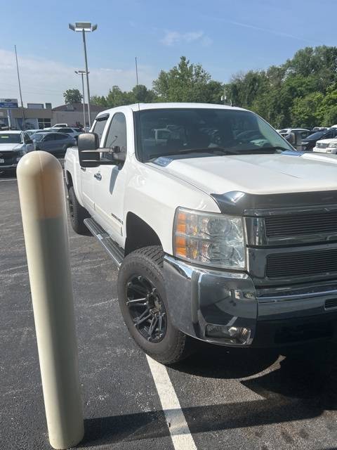 2007 Chevrolet Silverado 2500HD WT — Pickup Truck — 79,101 mi — Belleville, IL