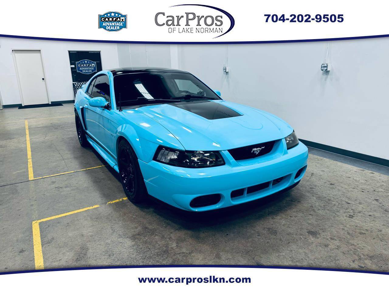 2004 Ford Mustang GT Deluxe