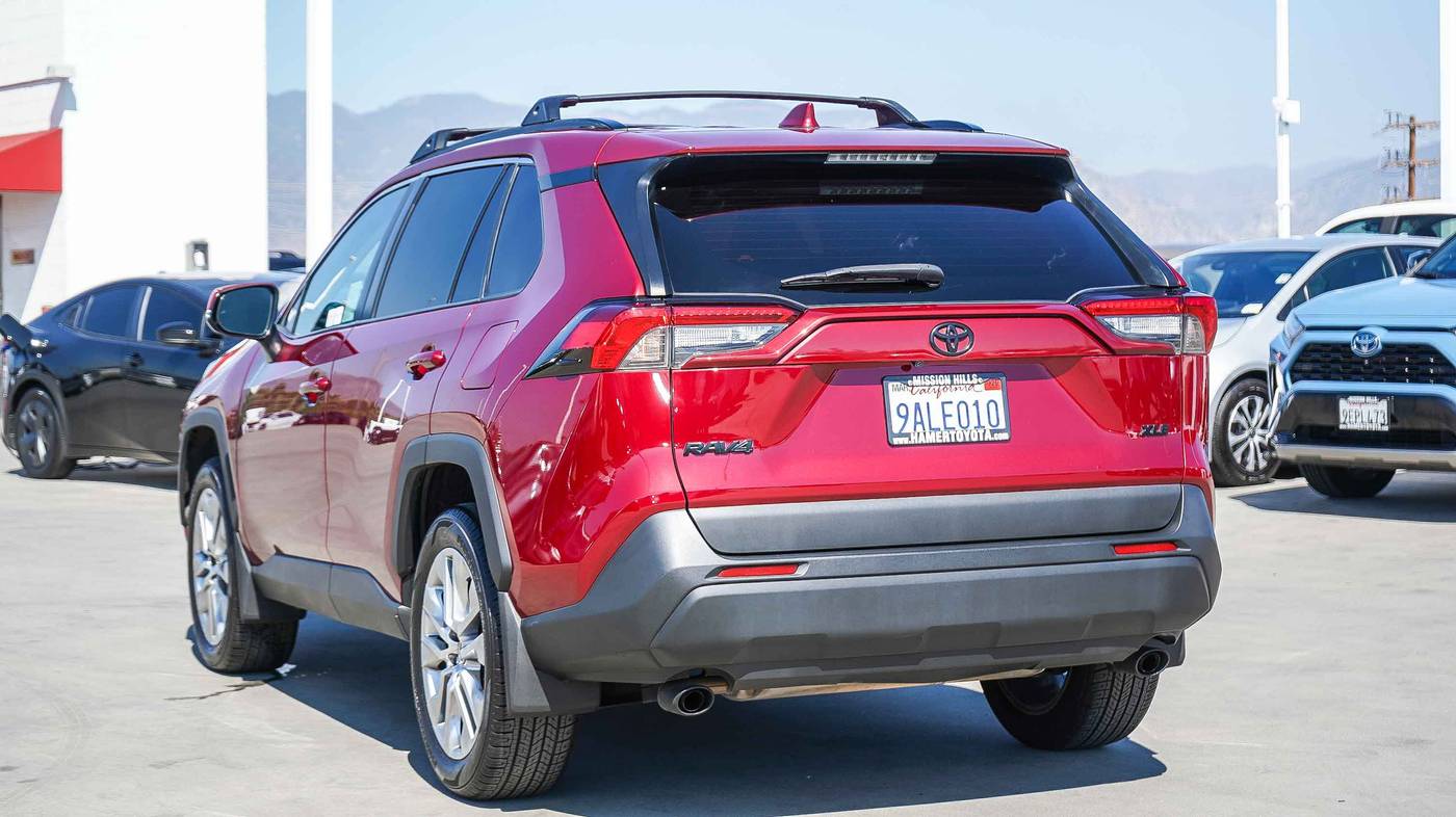 Thumbnail 4