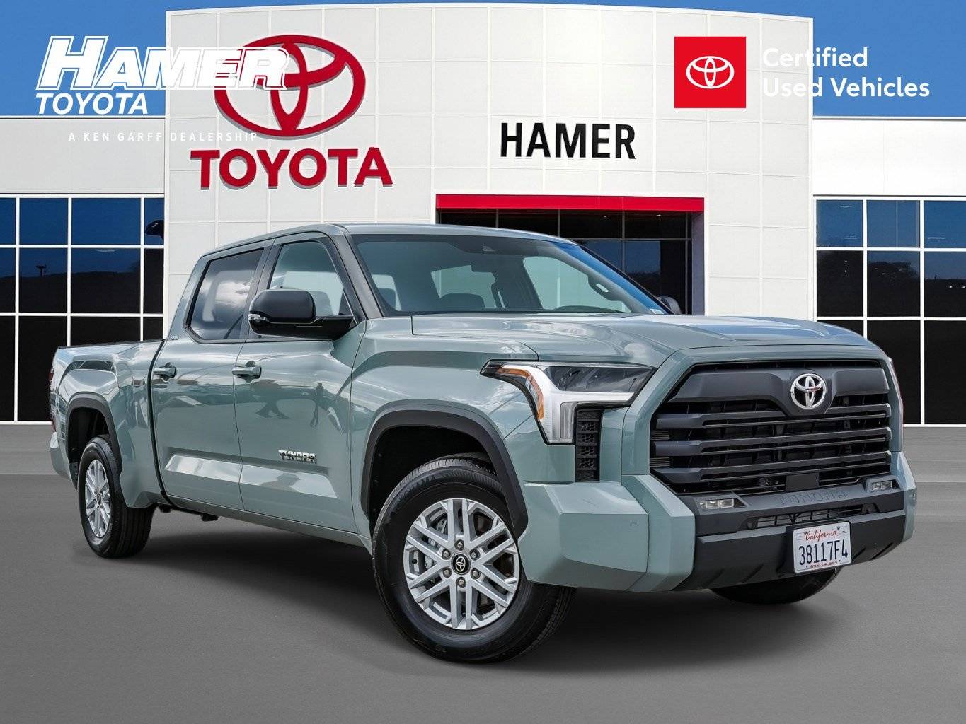 2025 Toyota Tundra SR5 — Pickup Truck — 1,542 mi — Mission Hills, CA