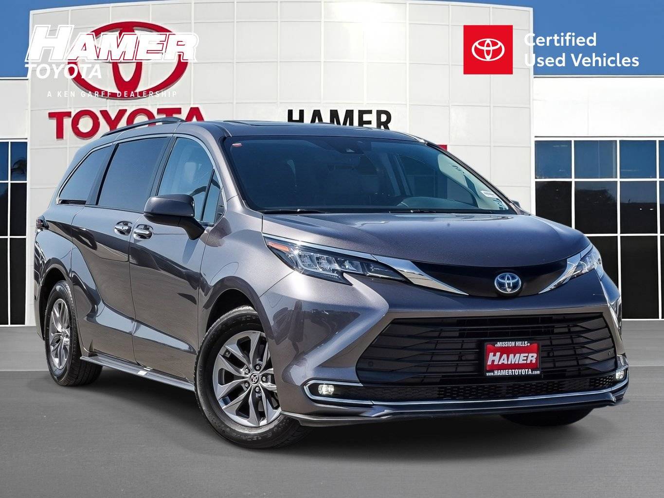 2023 Toyota Sienna XLE — Minivan — 73,870 mi — Mission Hills, CA