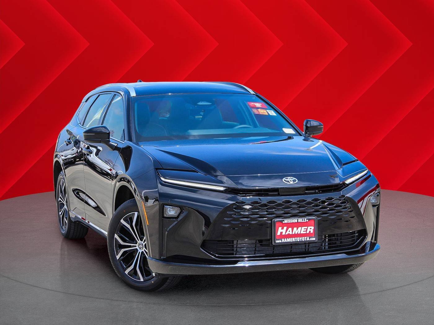 2025 Toyota Crown Signia XLE — SUV — 5 mi — Mission Hills, CA