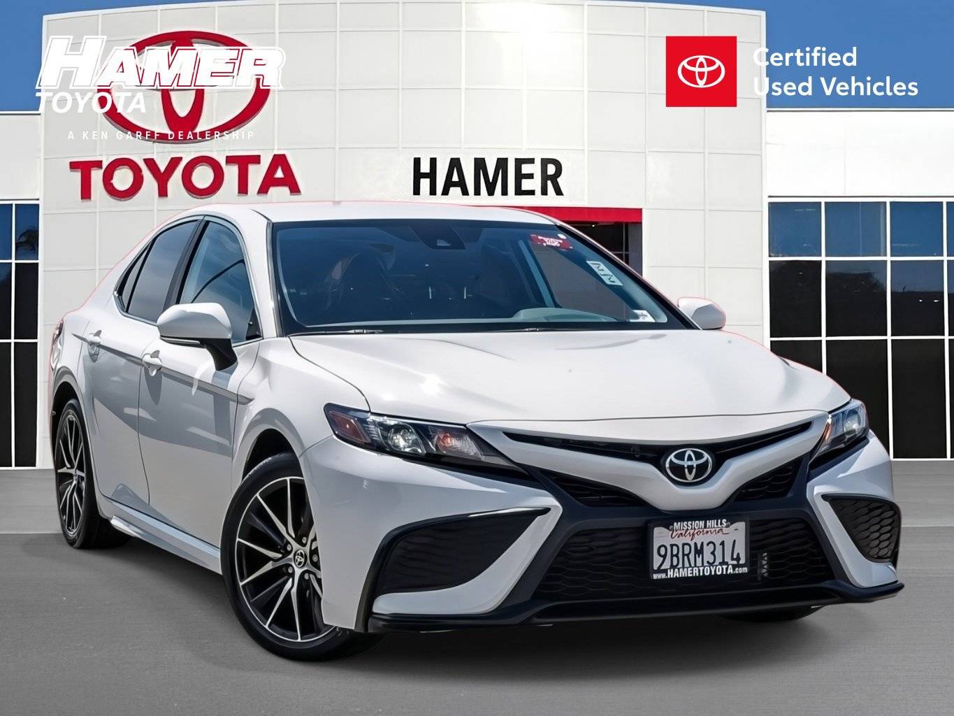 2022 Toyota Camry SE — Sedan — 29,590 mi — Mission Hills, CA