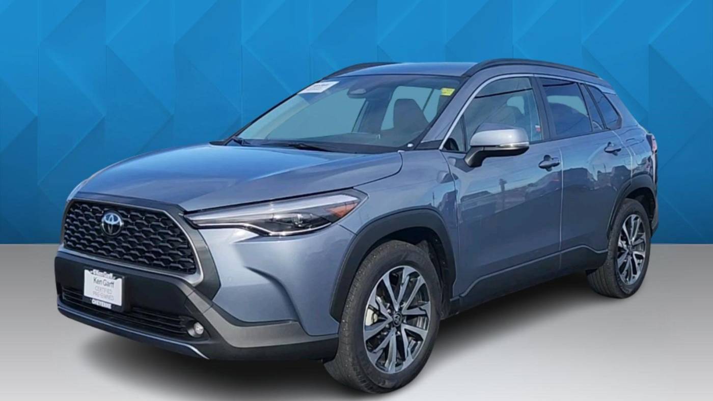 2024 Toyota Corolla Cross XLE — SUV — 22,510 mi — Mission Hills, CA