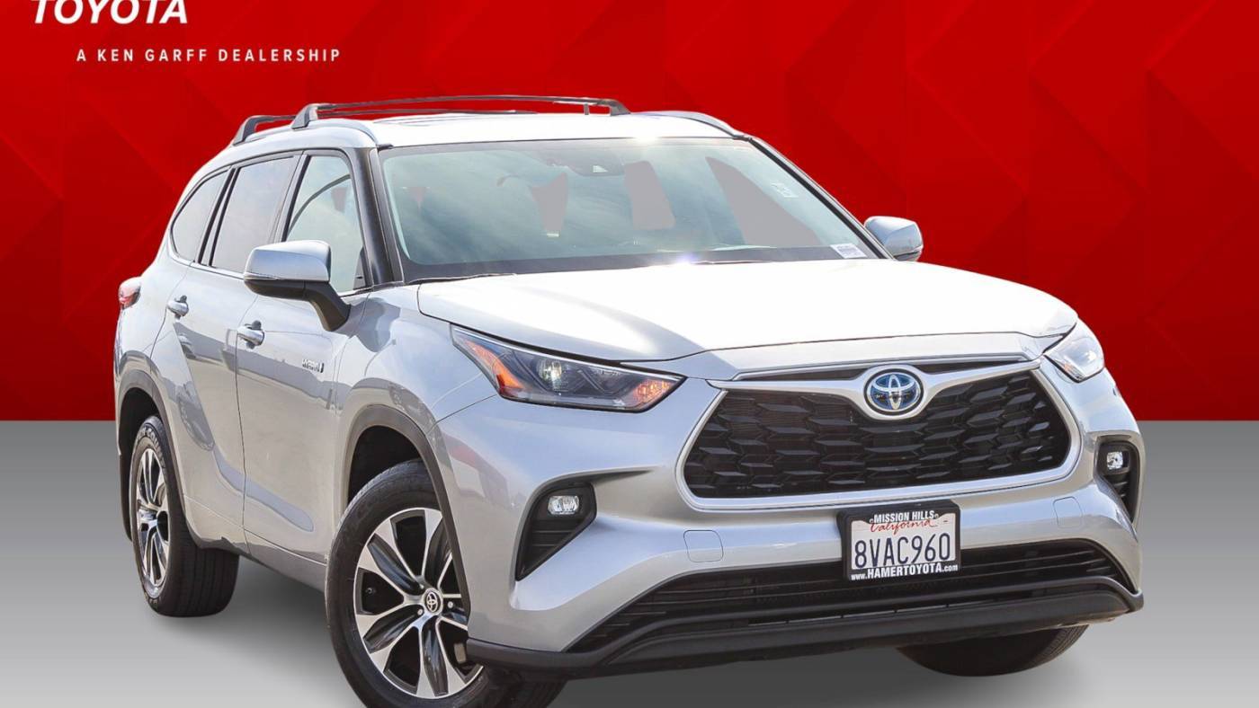 2021 Toyota Highlander Hybrid XLE — SUV — 14,957 mi — Mission Hills, CA