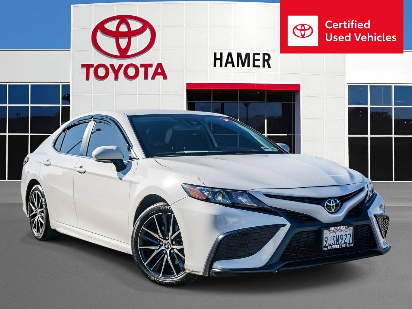 2024 Toyota Camry SE — Sedan — 32,164 mi — Mission Hills, CA