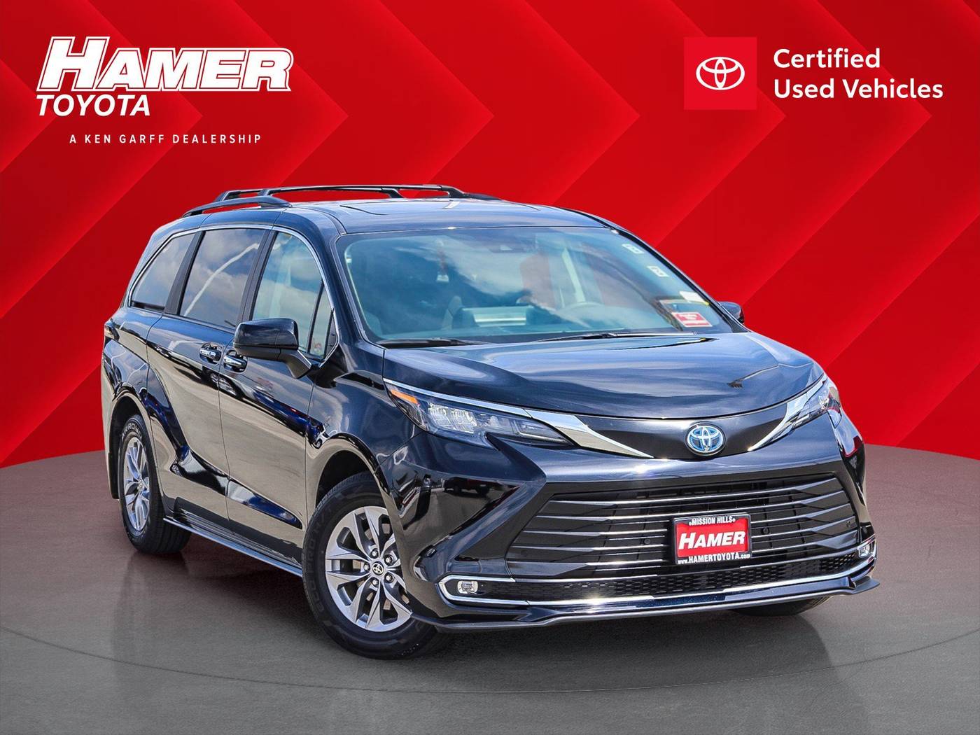2024 Toyota Sienna XLE — Minivan — 28,594 mi — Mission Hills, CA