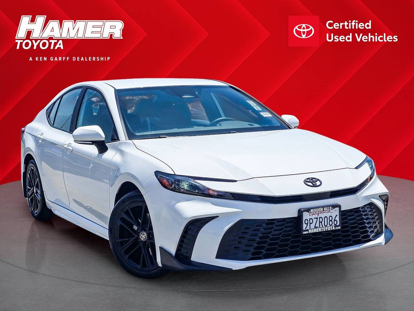 2025 Toyota Camry SE — Sedan — 24,491 mi — Mission Hills, CA