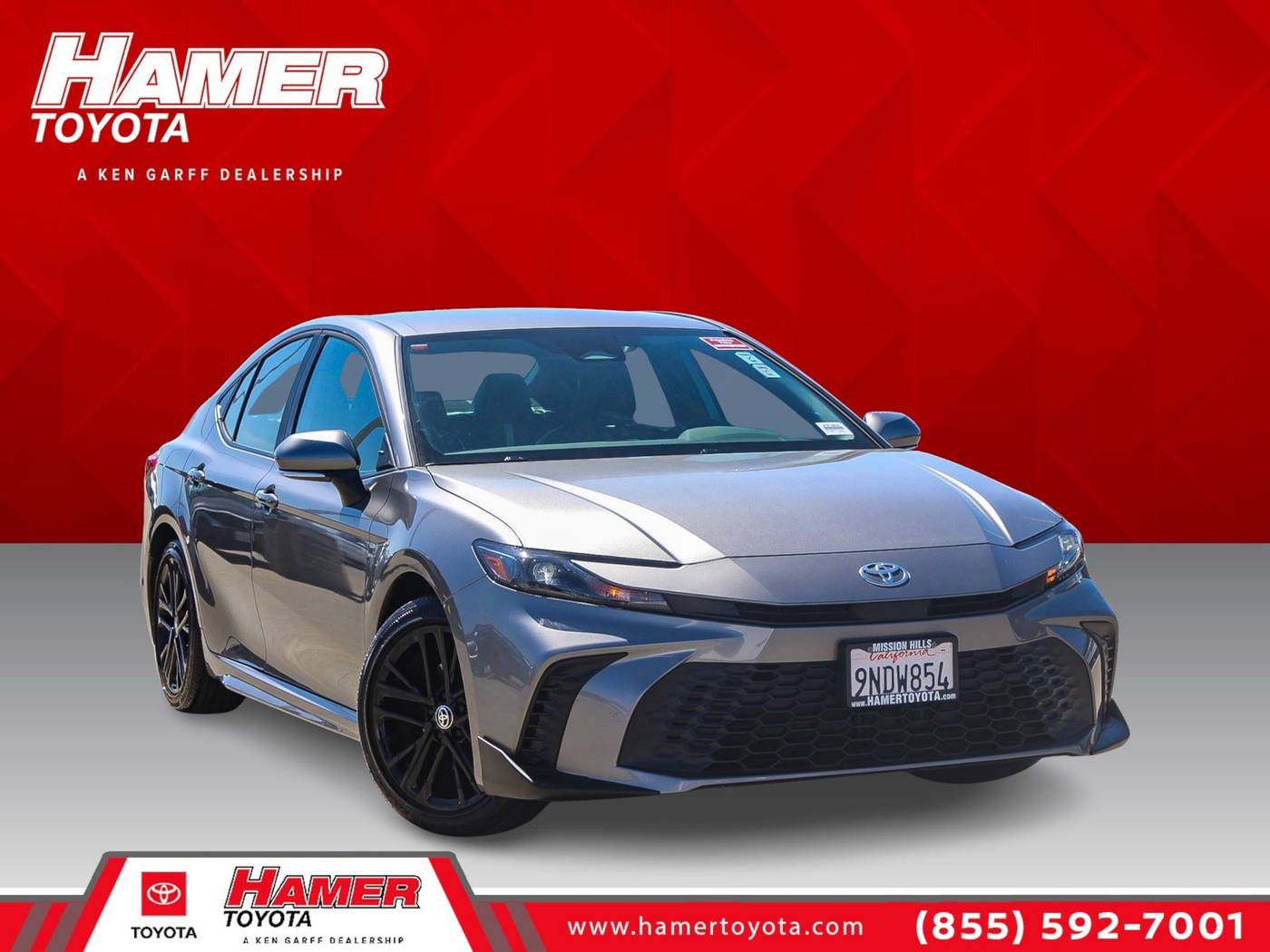 2025 Toyota Camry SE — Sedan — 10,507 mi — Mission Hills, CA