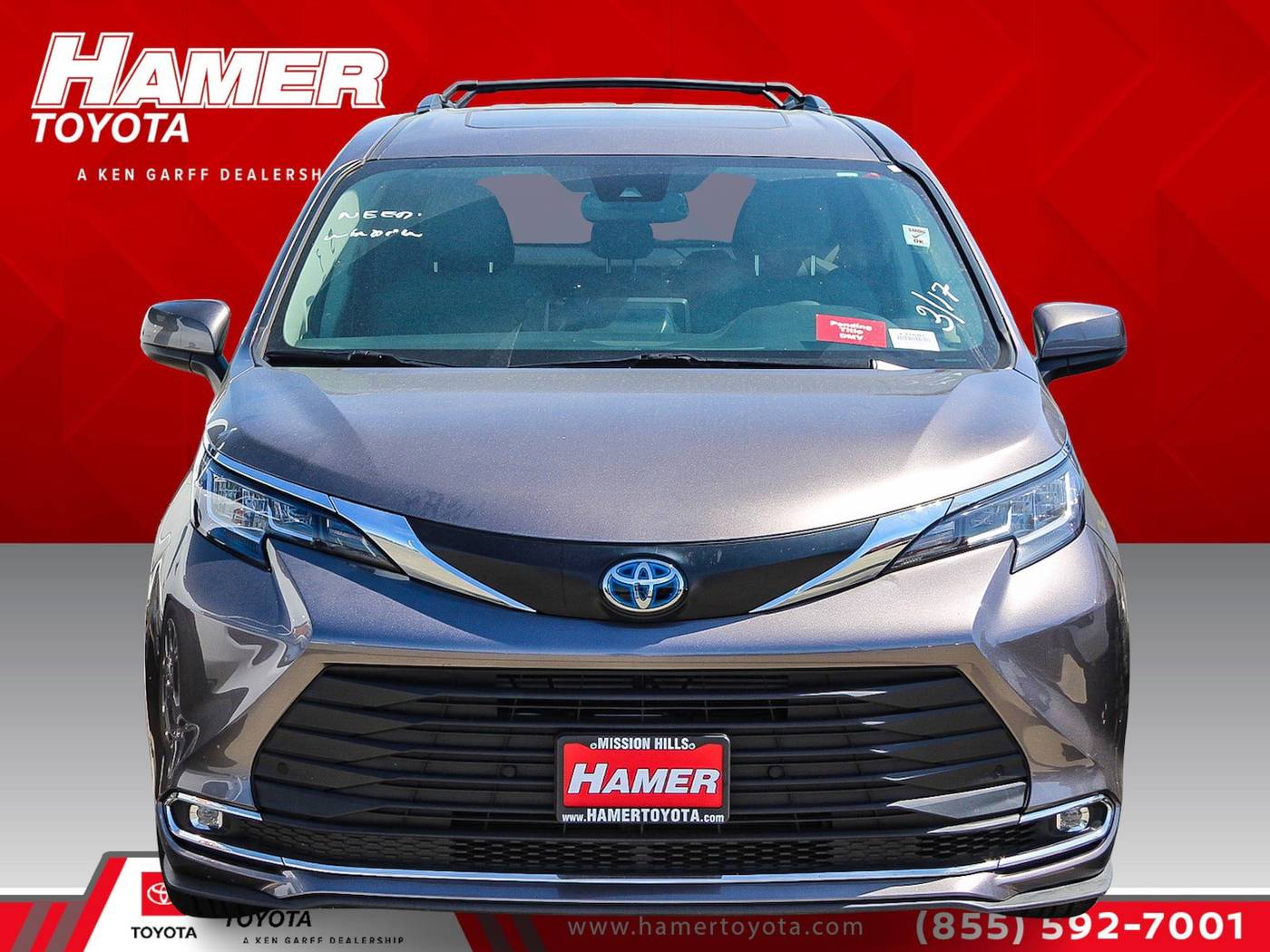 2022 Toyota Sienna XLE — Minivan — 34,261 mi — Mission Hills, CA