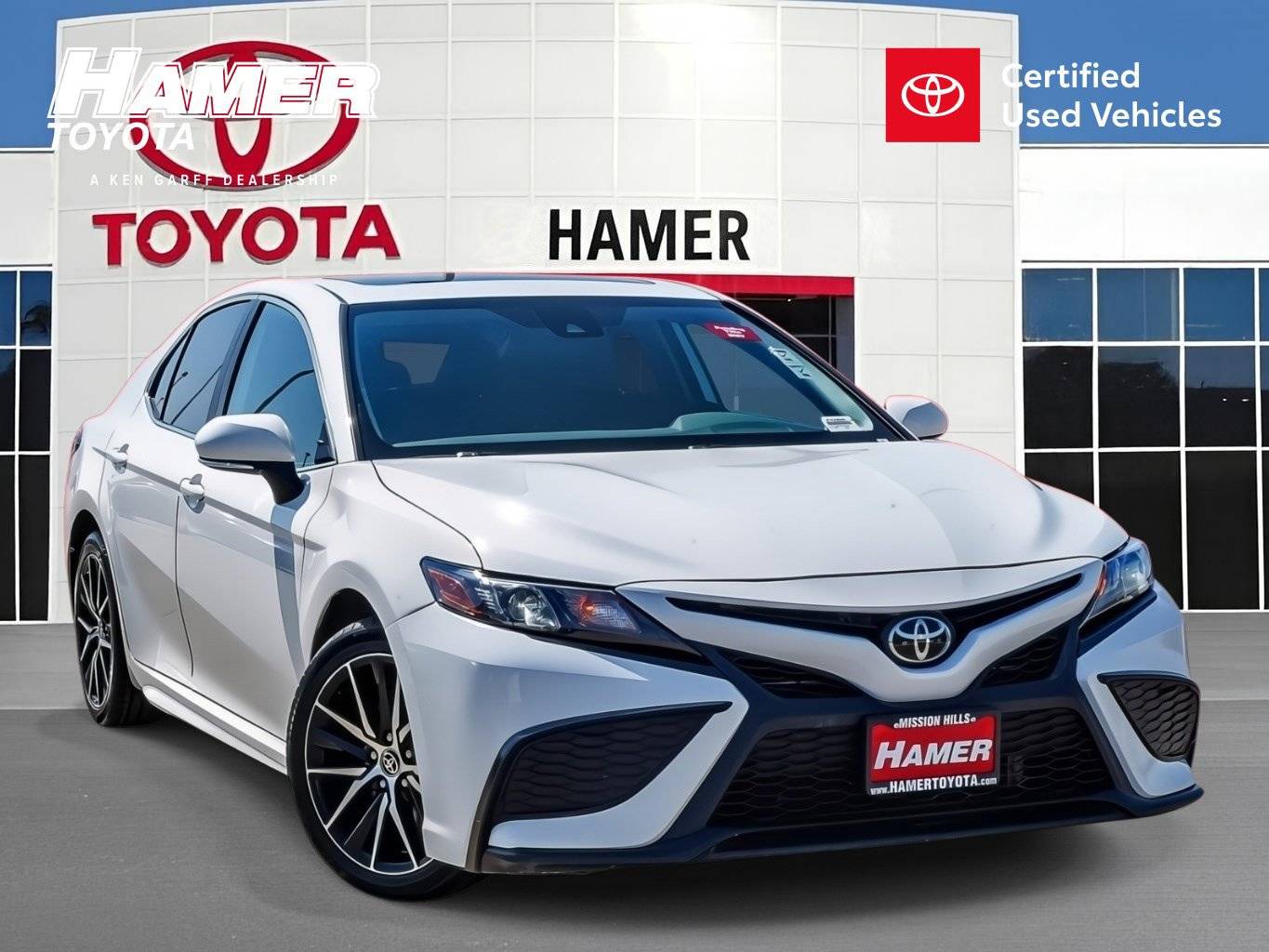 2024 Toyota Camry SE — Sedan — 31,042 mi — Mission Hills, CA