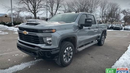 2024 Chevrolet Silverado 2500HD Custom — Pickup Truck — 10,086 mi — Centerville, OH