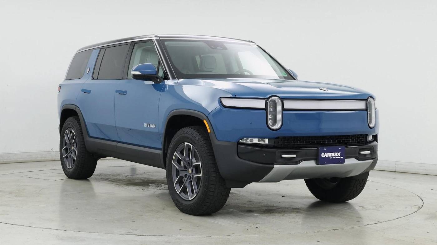 2024 Rivian R1S