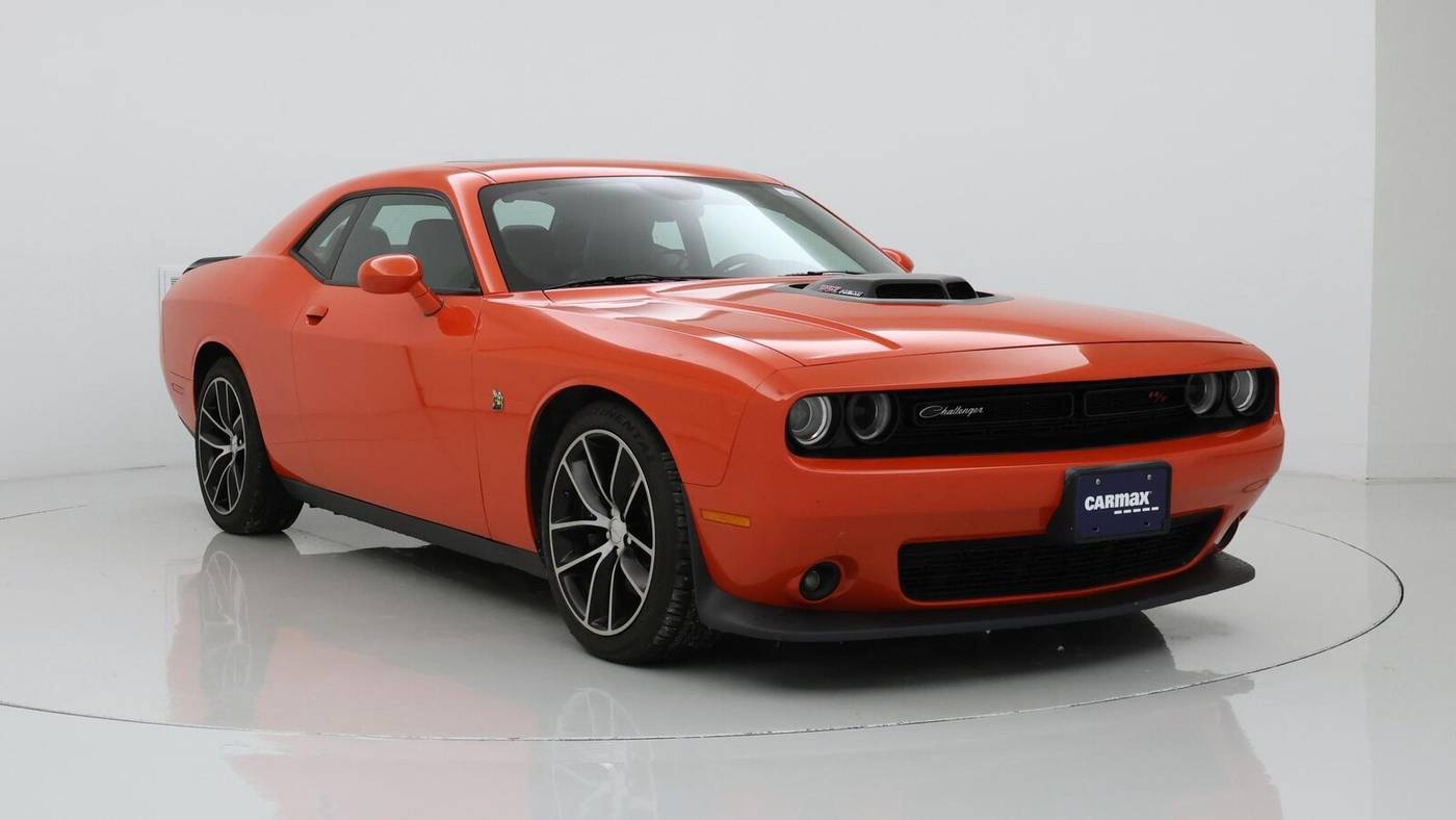 2016 Dodge Challenger 392 Hemi Scat Pack Shaker