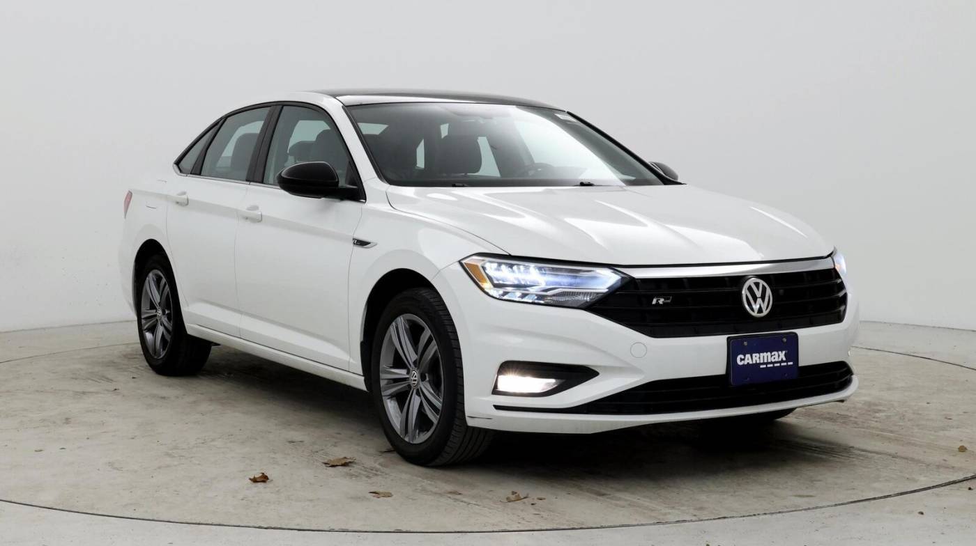 2019 Volkswagen Jetta R-Line — Sedan — 43,117 mi — Danvers, MA