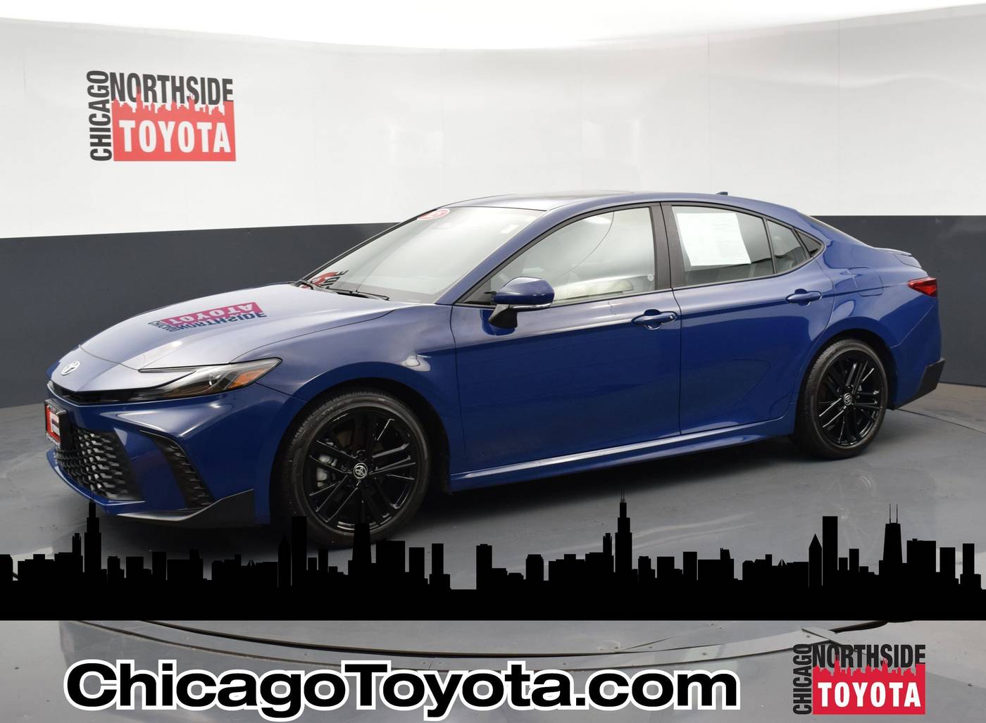 2025 Toyota Camry Hybrid SE — Sedan — 4,558 mi — Chicago, IL