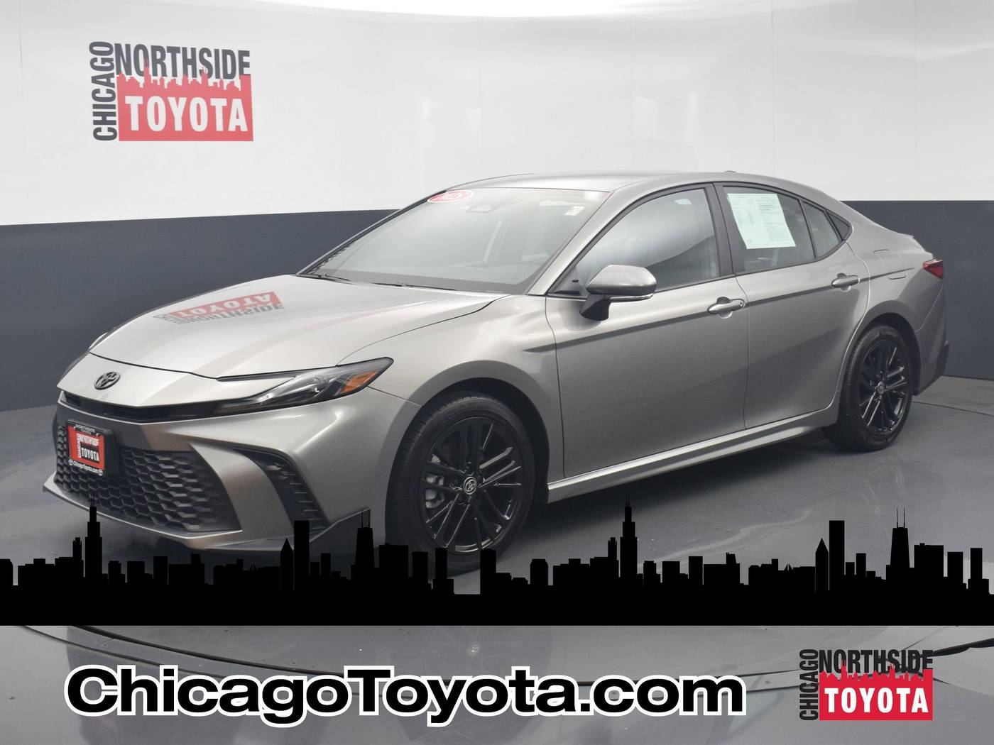 2025 Toyota Camry SE — Sedan — 9,511 mi — Chicago, IL