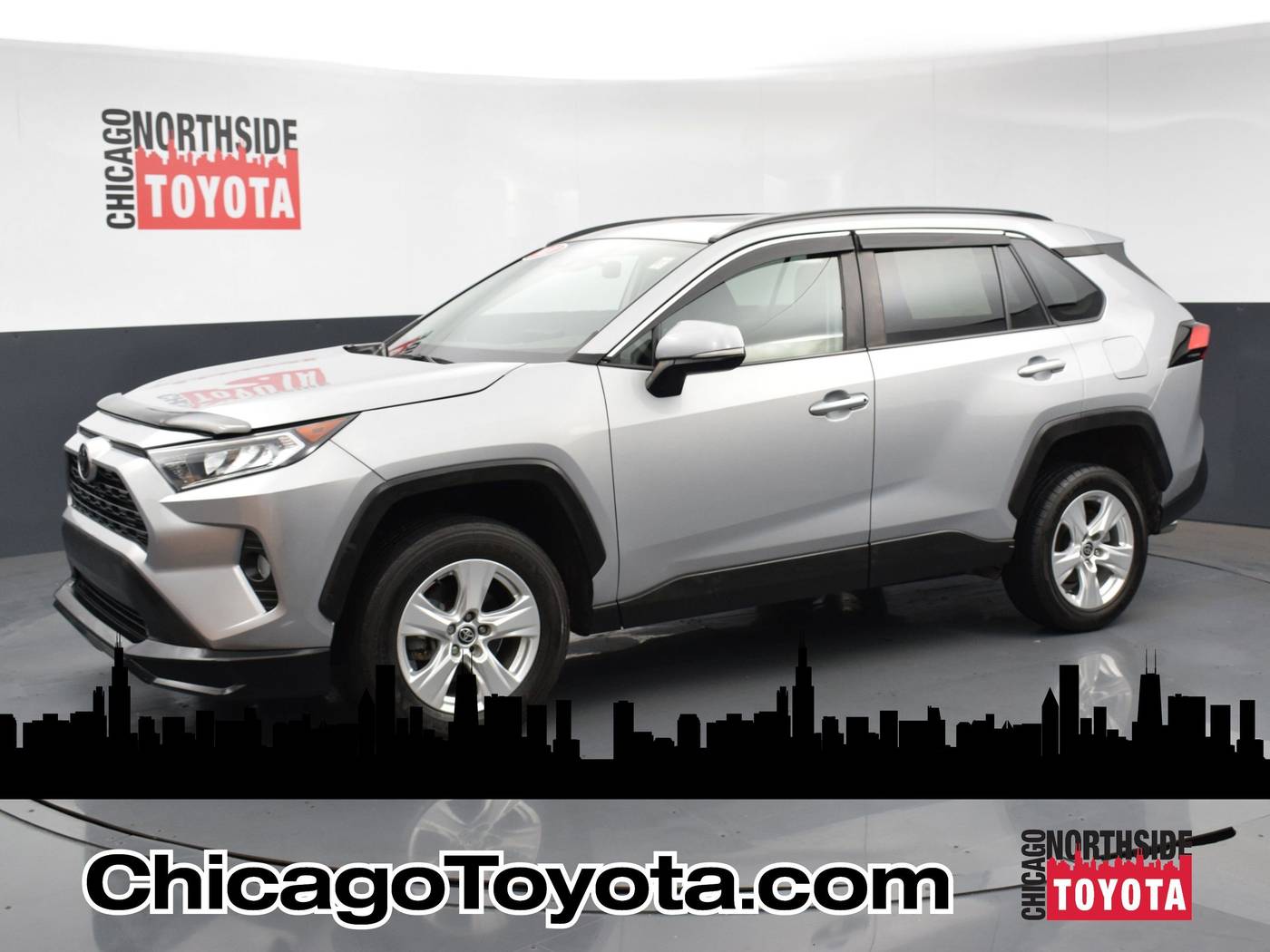 2021 Toyota RAV4 XLE — SUV — 28,480 mi — Chicago, IL