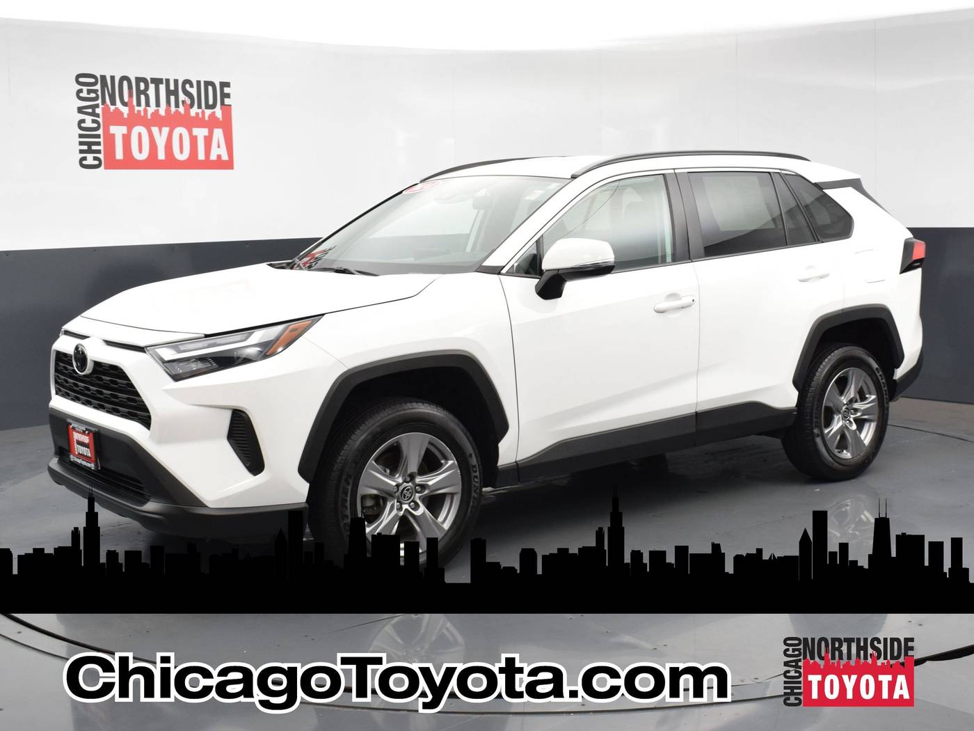2024 Toyota RAV4 XLE — SUV — 43,870 mi — Chicago, IL