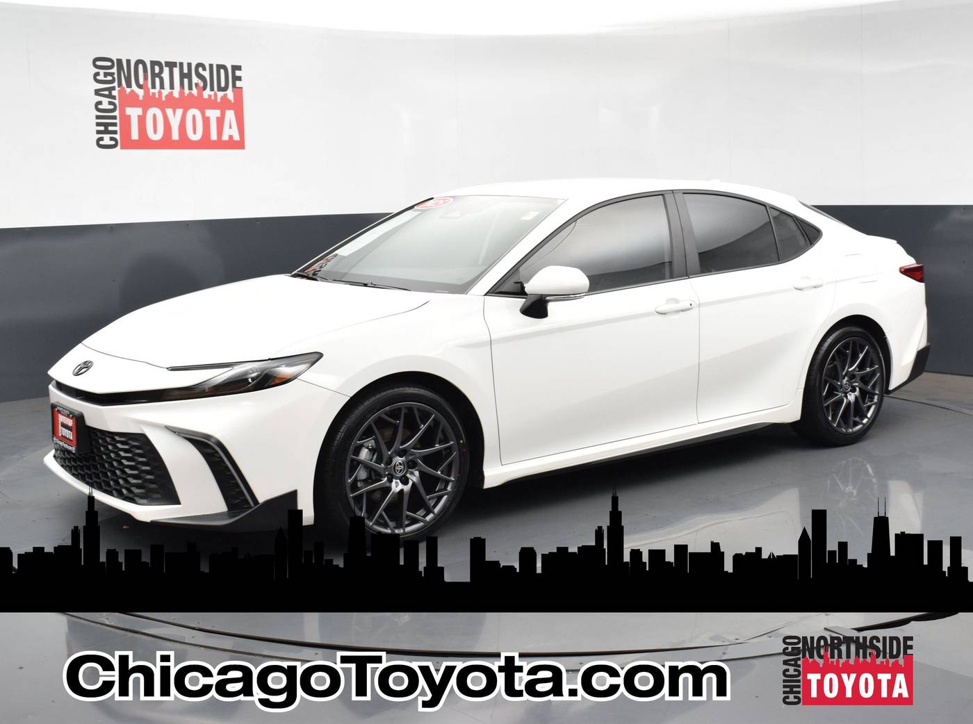 2025 Toyota Camry Hybrid SE — Sedan — 31,399 mi — Chicago, IL