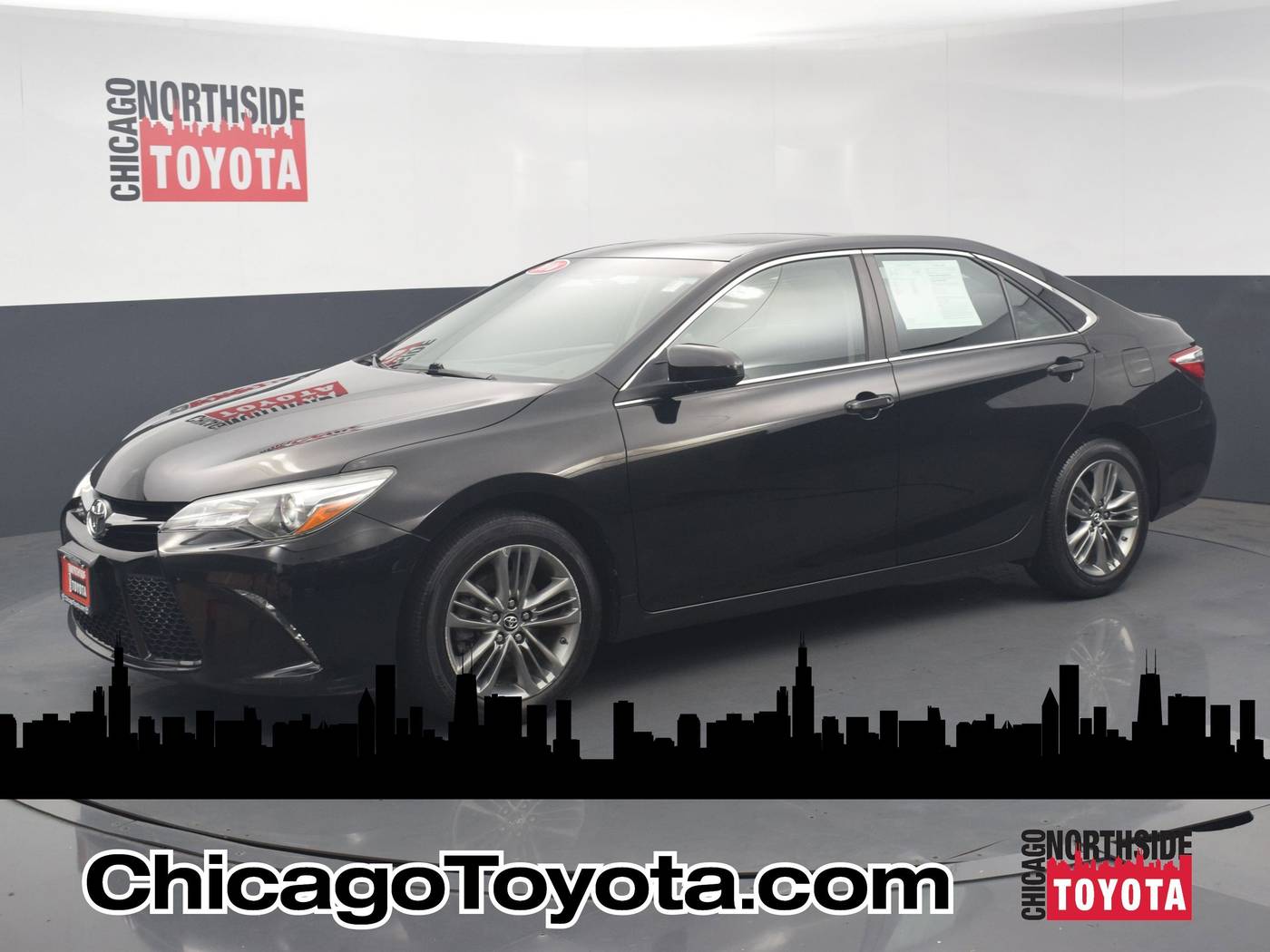 2016 Toyota Camry SE — Sedan — 39,179 mi — Chicago, IL