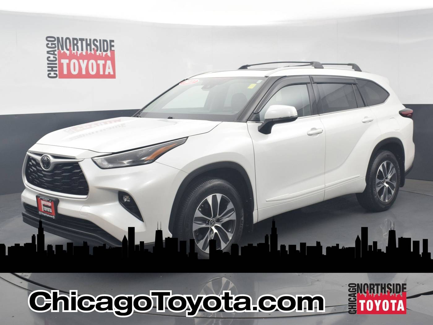 2022 Toyota Highlander XLE — SUV — 17,080 mi — Chicago, IL