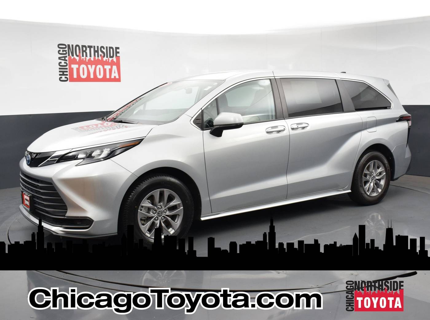 2024 Toyota Sienna LE — Minivan — 41,591 mi — Chicago, IL