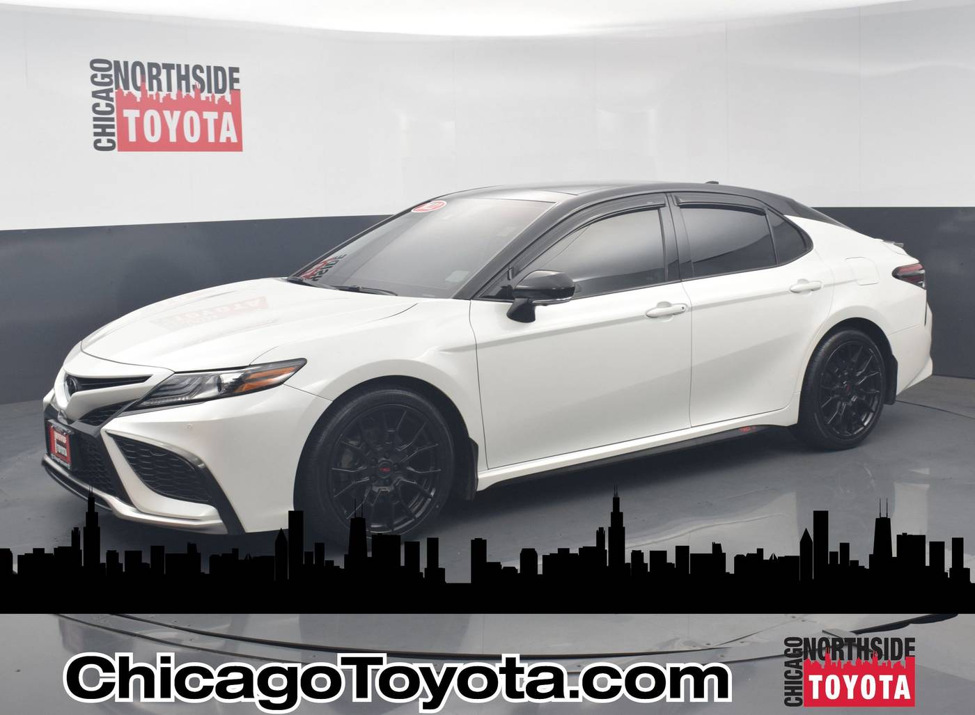 2022 Toyota Camry XSE V6 — Sedan — 44,061 mi — Chicago, IL