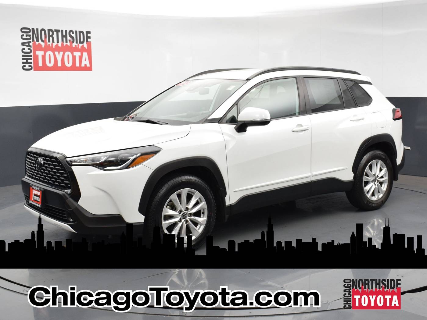 2022 Toyota Corolla Cross LE — SUV — 31,613 mi — Chicago, IL