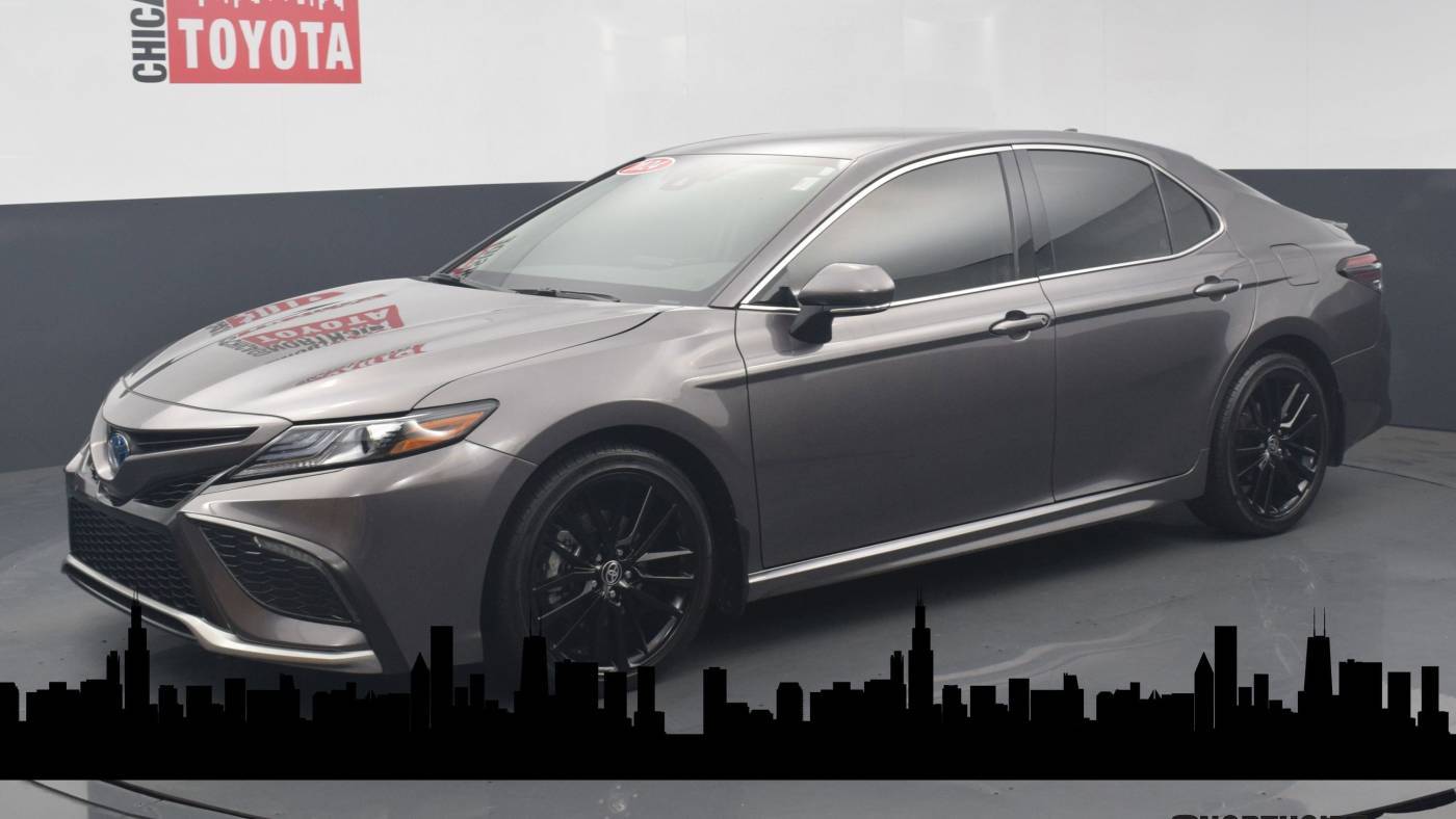 2024 Toyota Camry Hybrid XSE — Sedan — 11,980 mi — Chicago, IL
