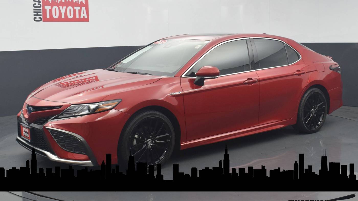 2021 Toyota Camry Hybrid XSE — Sedan — 10,504 mi — Chicago, IL